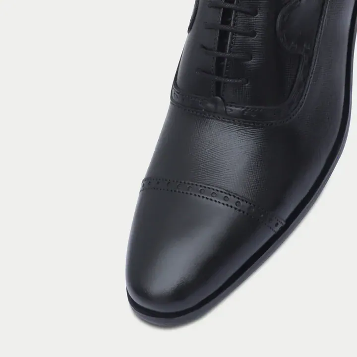 Handmade Cow Leather Formal Lace-Up Shoes, Black color, Formal Lace Ups category, view 3 by Hidesole